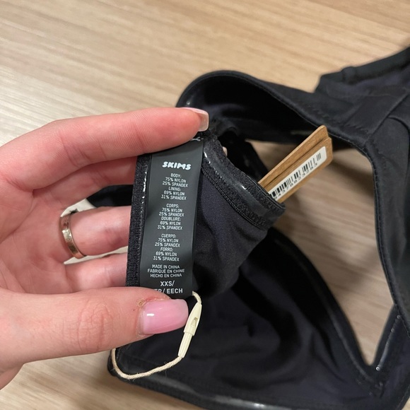 NWT SKIMS BIKINI TOP - Picture 4 of 4